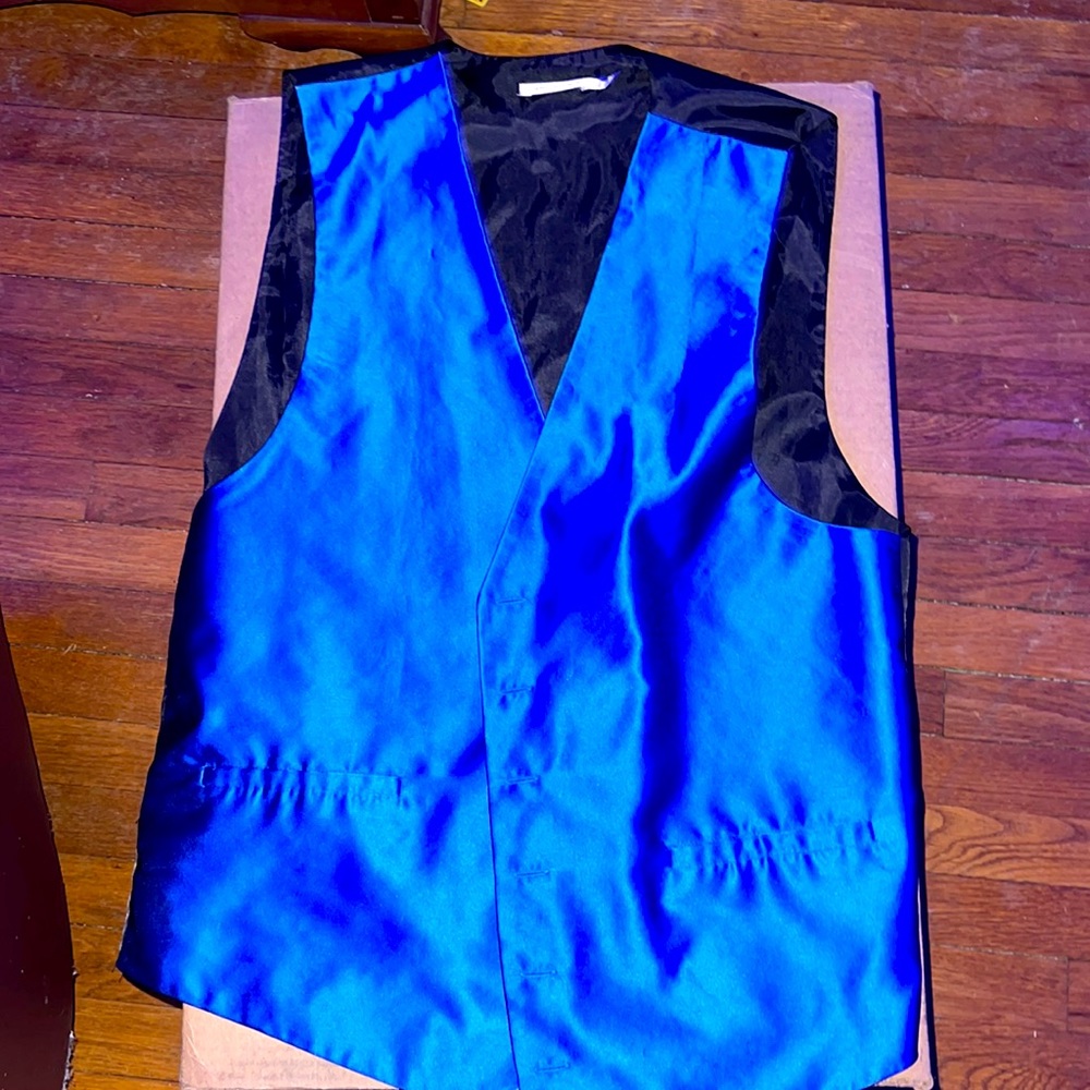 Pierre Cardin 2 tone vest *matching bow tie available*
